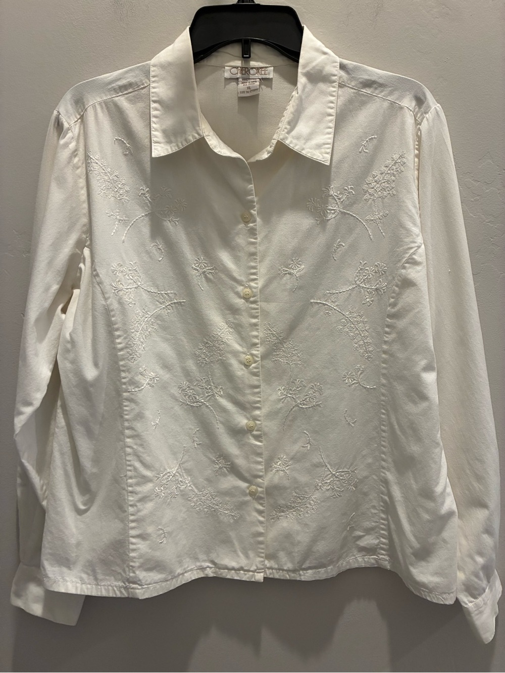 Cherokee White Embroidered Button-Down Shirt